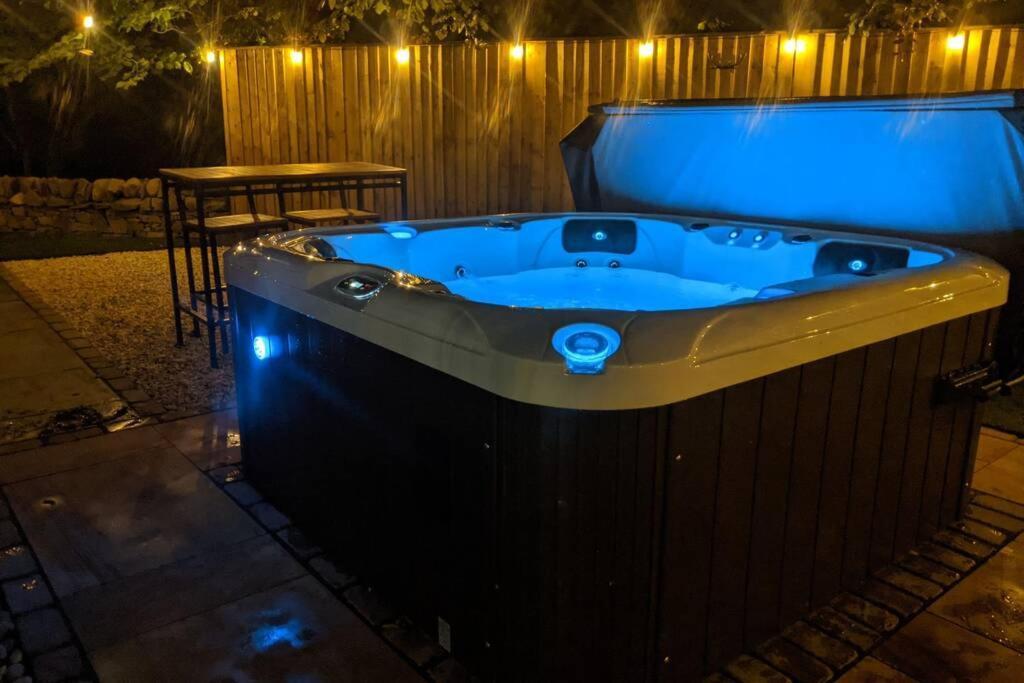 Tarff Church Sunday School. With Hot Tub And Sauna Twynholm 外观 照片